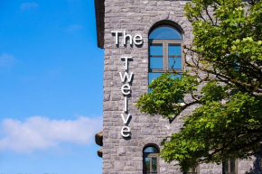 Отель The Twelve Hotel  Барна